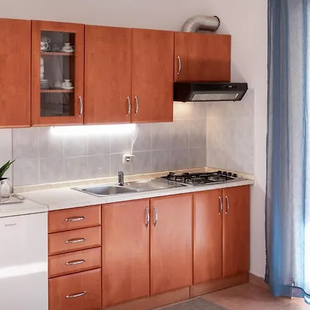 Mario 1253 Apartment